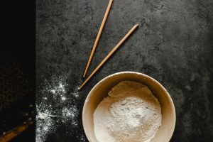 Poudre et racine d'ashwagandha brute